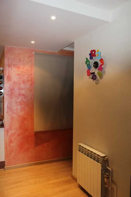 Aplicación de pintura en interiores